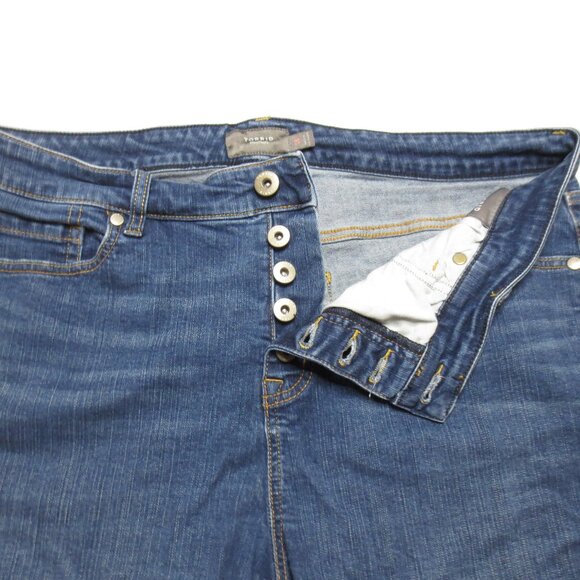 TORRID womens SHORTS denim JEAN blue HIGH WAIST button-fly FRAYED SIZE 18 - Picture 4 of 10